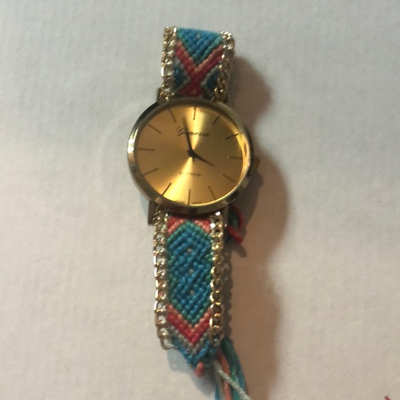 Handmade Quartz Geneva Watch - Picture 5 of 10